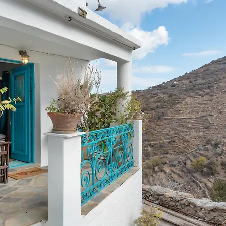 The Castle House Kea Apartament *